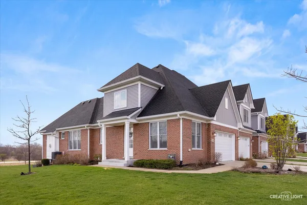 $600,000 | 17029 Clover Drive, Unit 17029, Orland Park, IL 60467