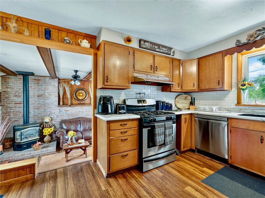 736 Paul Road Chili, NY 14624 - Photo 9 of 39 Kitchen
