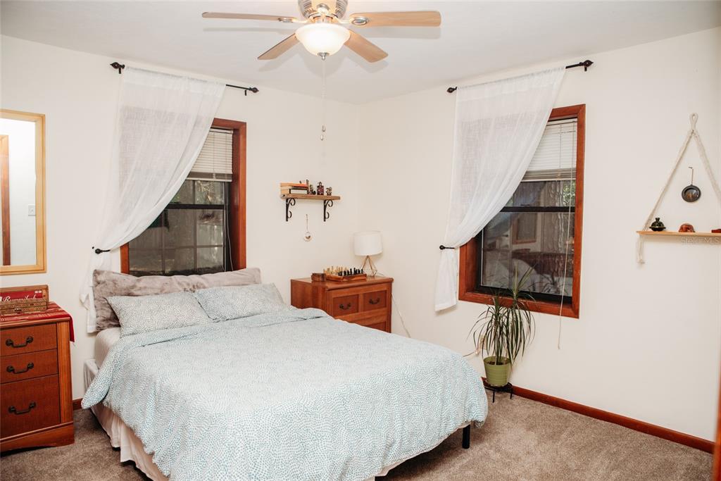 2002 Southwest 43rd Avenue Gainesville, FL 32608 - Photo 5 of 27