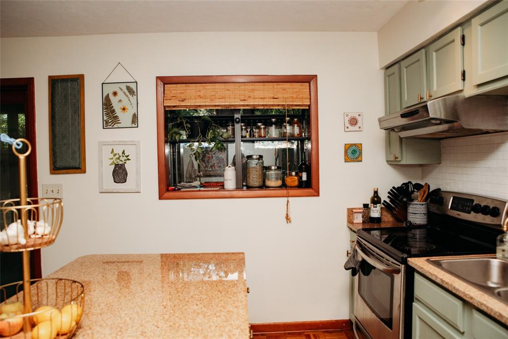 2002 Southwest 43rd Avenue Gainesville, FL 32608 - Photo 10 of 27