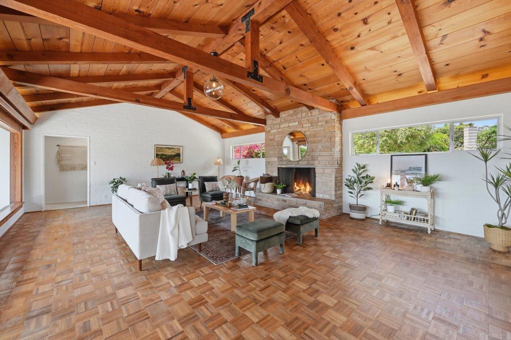 1765 Robinhood Road Vista, CA 92084 - Photo 5 of 58