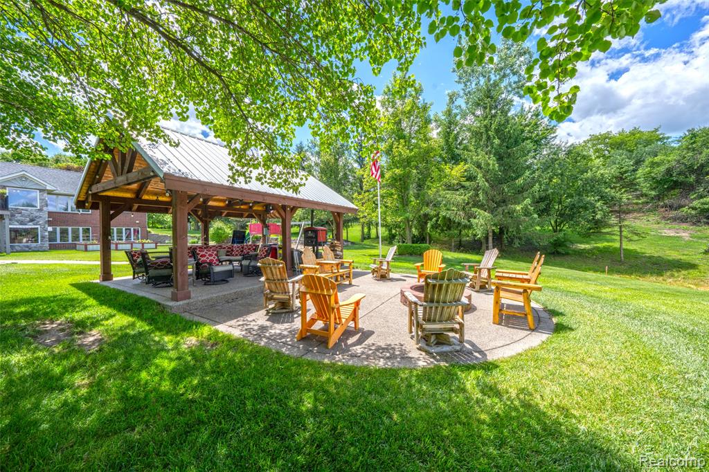 5233 Crawford Road Dryden, MI 48428 - Photo 17 of 95