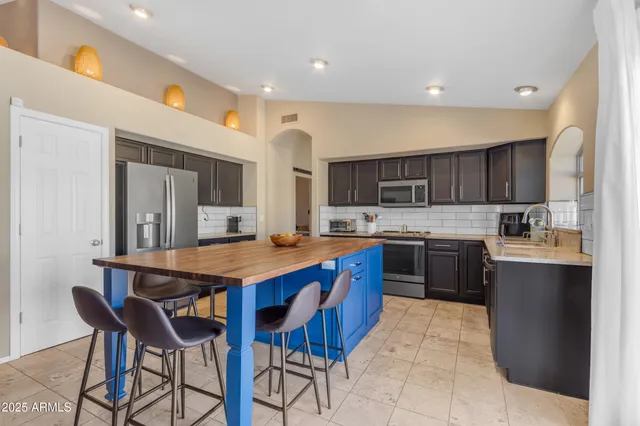 $3,100 | 1823 West Remington Drive, Chandler, AZ 85286