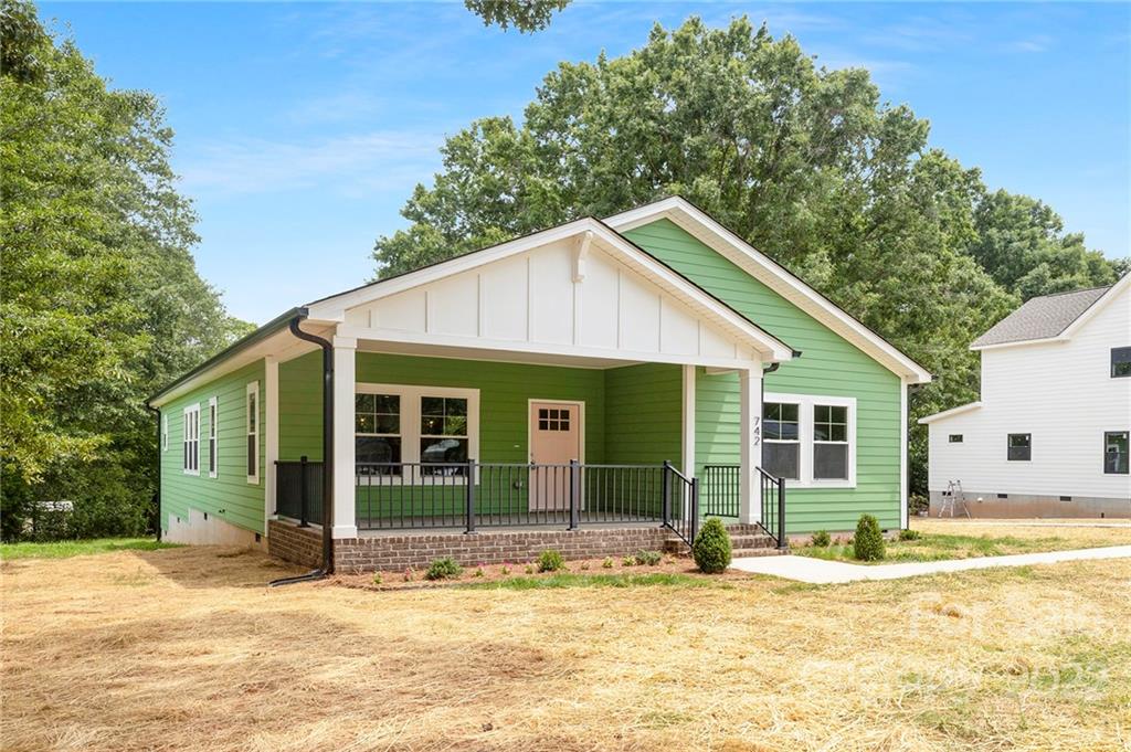 742 Mutual Road Gastonia, NC 28052 - Photo 3 of 23 Gallery Image 3