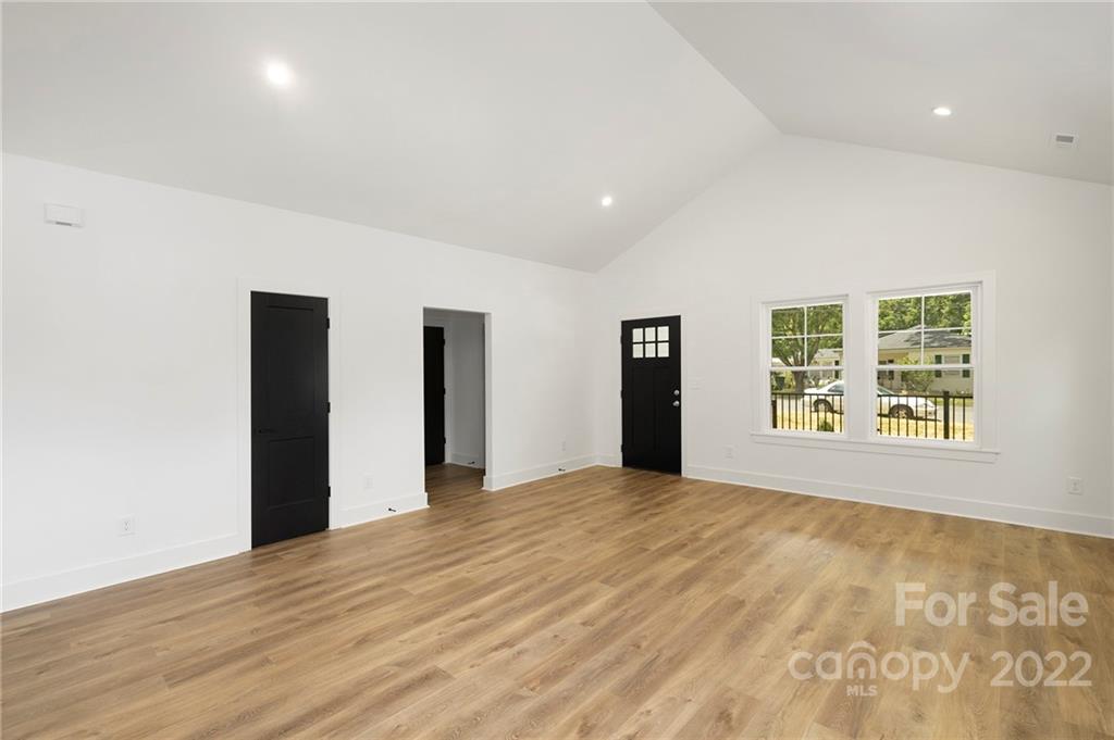 742 Mutual Road Gastonia, NC 28052 - Photo 5 of 23 Gallery Image 5