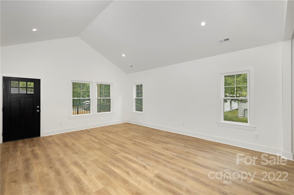 742 Mutual Road Gastonia, NC 28052 - Photo 6 of 23 Gallery Image 6
