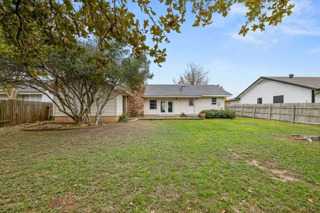 $2,075 | 3910 Hillside Drive, Round Rock, TX 78681