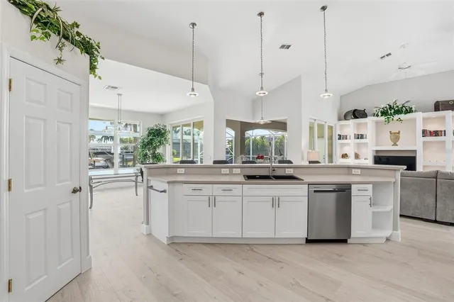 $899,000 | 5267 Stratford Court, Cape Coral, FL 33904