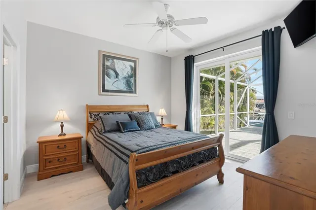 $899,000 | 5267 Stratford Court, Cape Coral, FL 33904