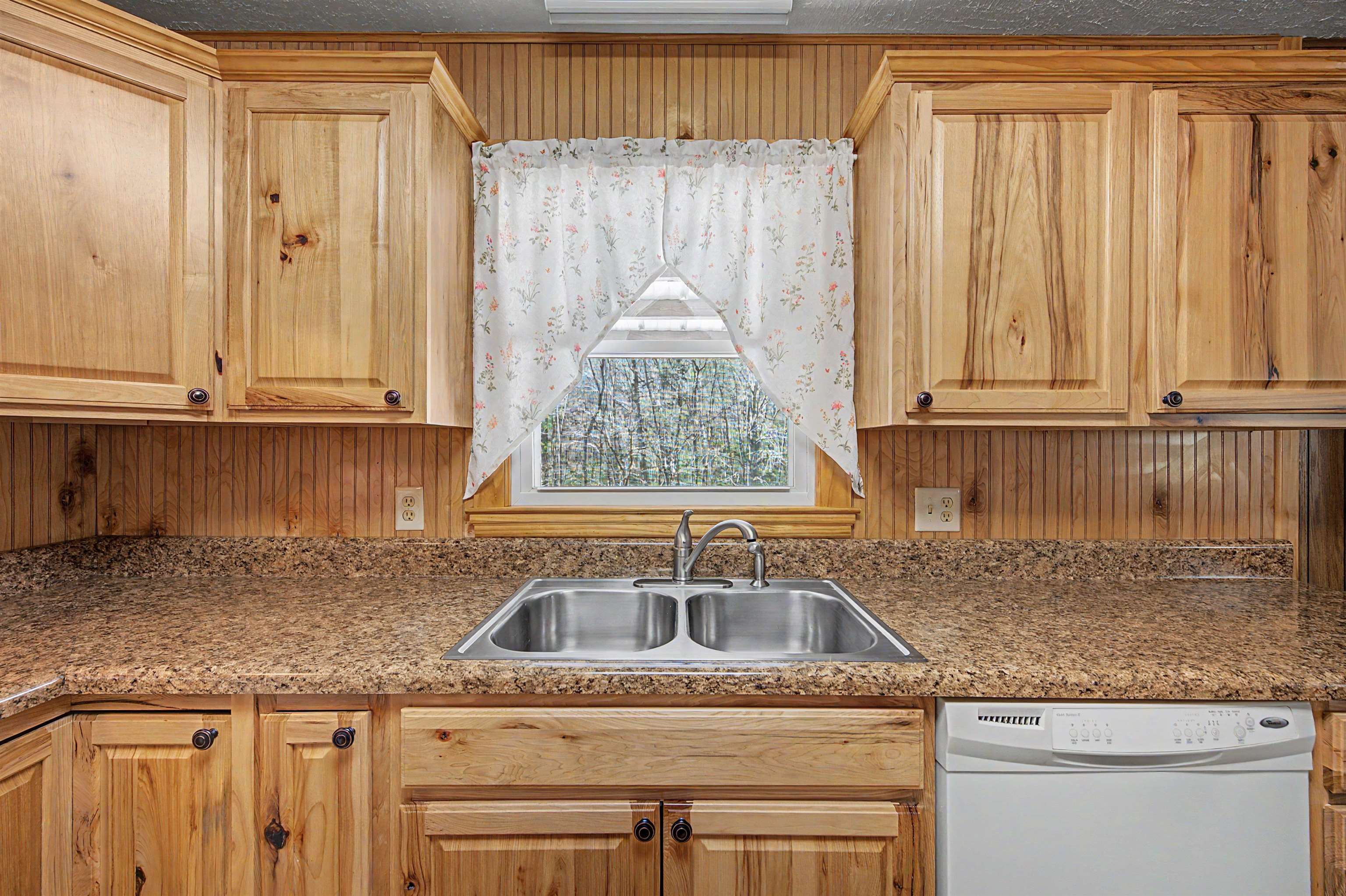 6921 Ivanhoe Road Ivanhoe, VA 24350 - Photo 33 of 75 Gallery Image 33