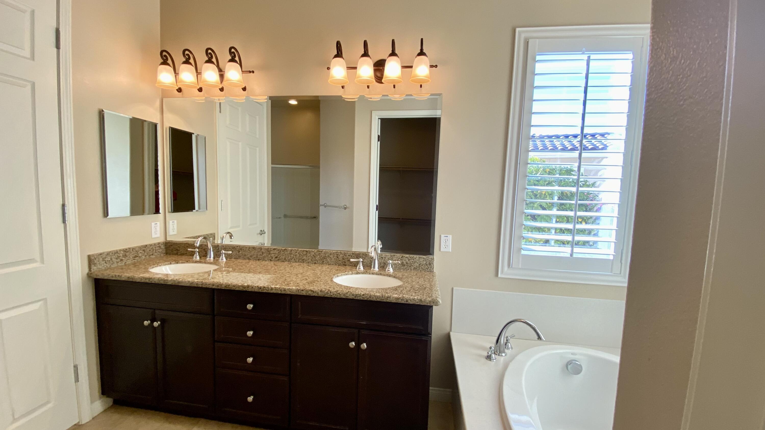 81451 Corte Pipilla Indio, CA 92203 - Photo 25 of 38 IMG_2244