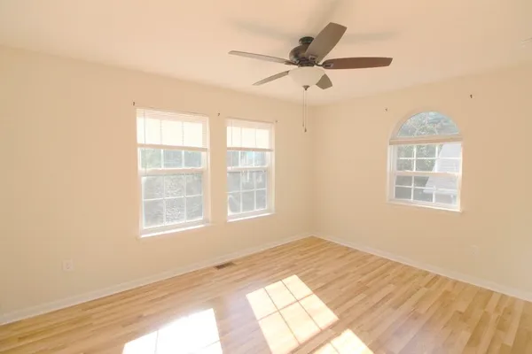 $1,925 | 351 Emerson Lane, Harrisonburg, VA 22802