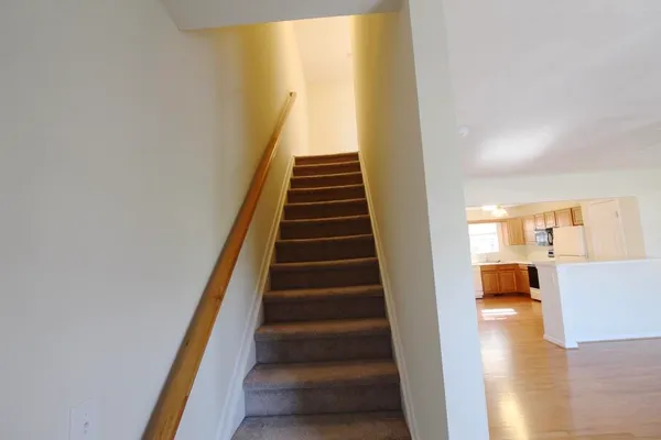 $1,925 | 351 Emerson Lane, Harrisonburg, VA 22802