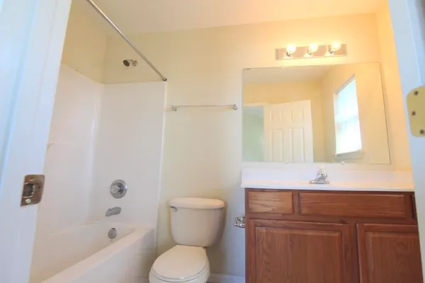 $1,925 | 351 Emerson Lane, Harrisonburg, VA 22802