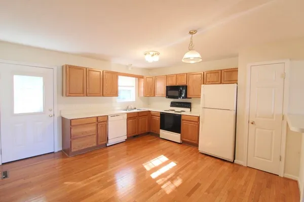 $1,925 | 351 Emerson Lane, Harrisonburg, VA 22802