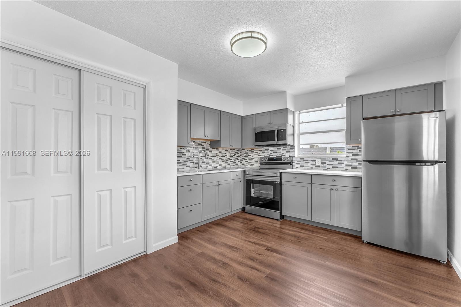 3750 Southwest 59th Avenue, Unit 3 Davie, FL 33314 - Photo 2 of 7