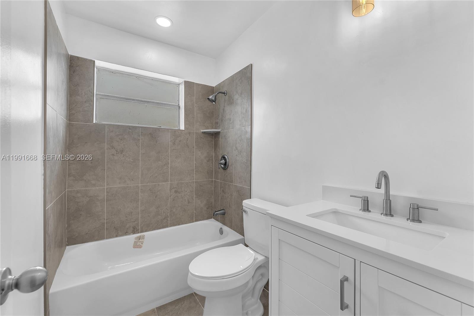 3750 Southwest 59th Avenue, Unit 3 Davie, FL 33314 - Photo 6 of 7