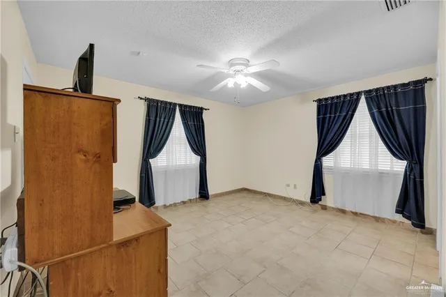 $1,400 | 1001 North 15th Street, McAllen, TX 78501
