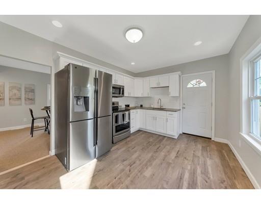 45 Ladd Street Springfield, MA 01109 - Photo 3 of 23