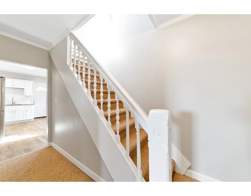 45 Ladd Street Springfield, MA 01109 - Photo 8 of 23