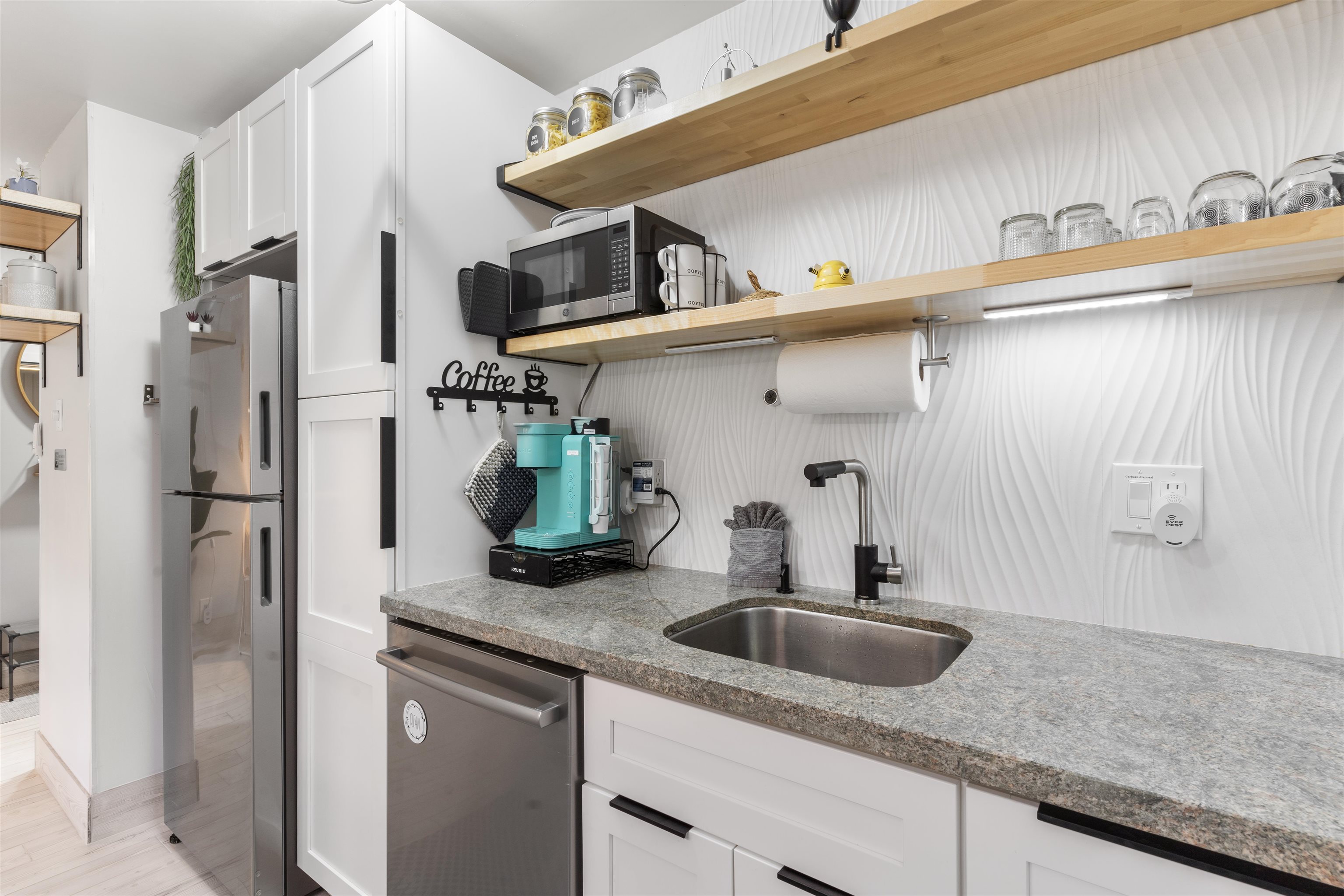 3559 Lower Honoapiilani Road, Unit 709 Lahaina, HI 96761 - Photo 13 of 49