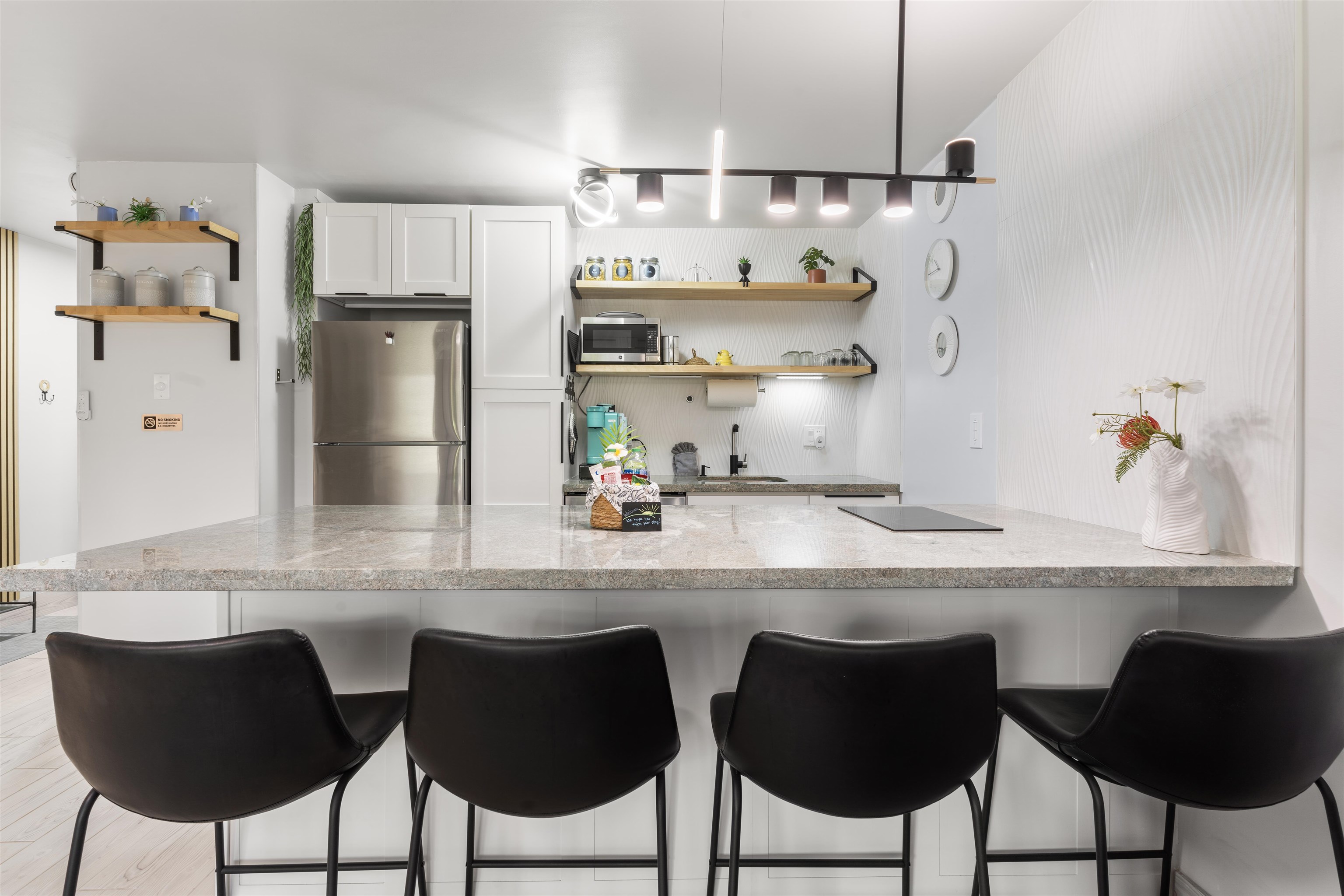 3559 Lower Honoapiilani Road, Unit 709 Lahaina, HI 96761 - Photo 2 of 49