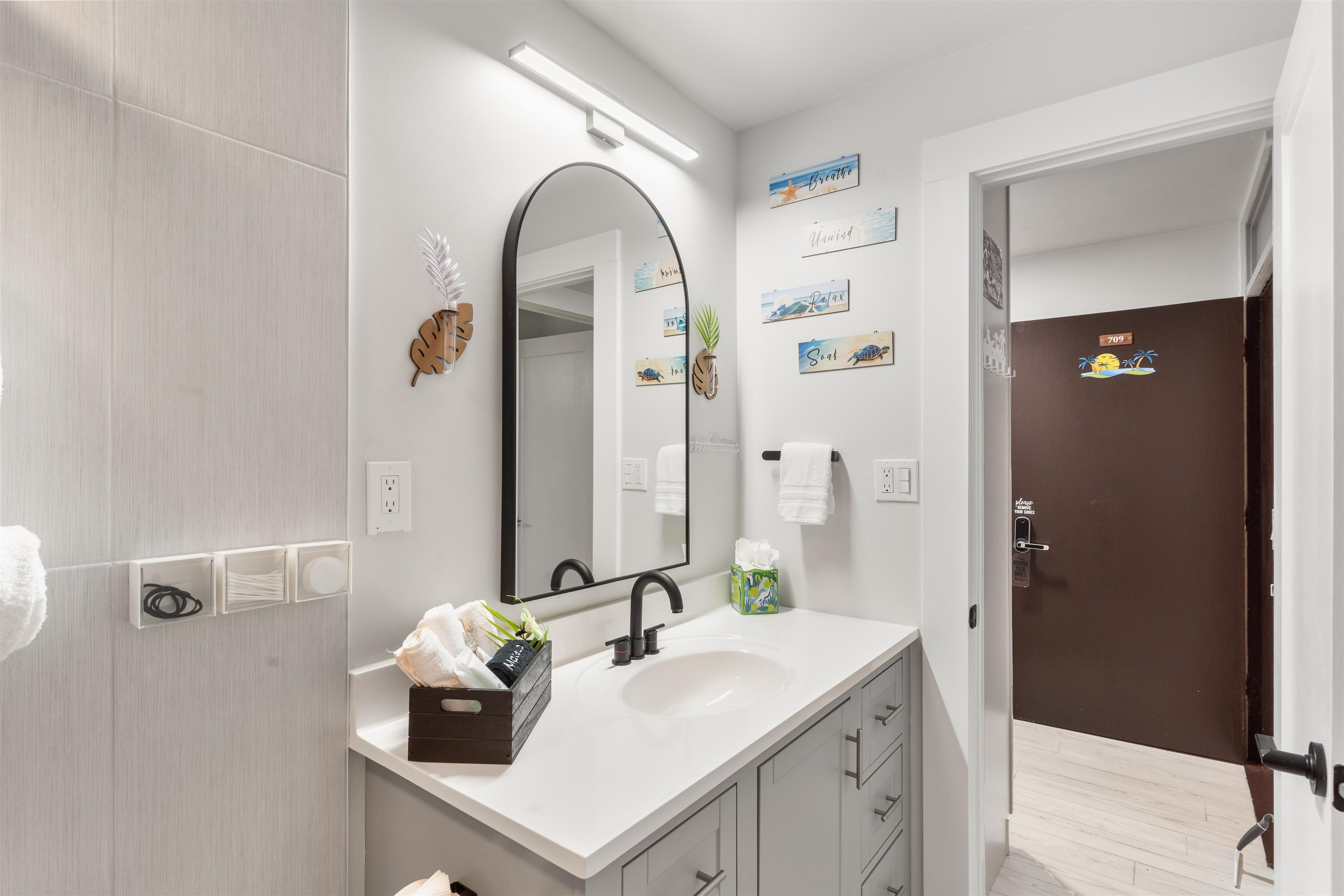 3559 Lower Honoapiilani Road, Unit 709 Lahaina, HI 96761 - Photo 22 of 49