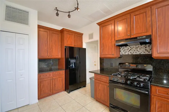 a view of a hallway with windows