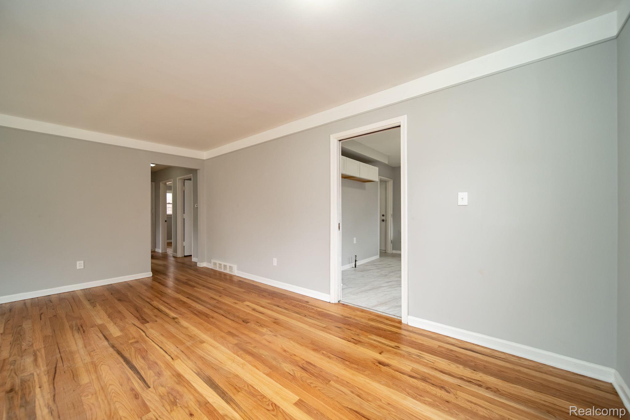 554 Longfellow Inkster, MI 48141 - Photo 18 of 45 Gallery Image 18