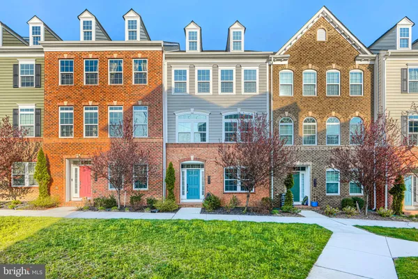 $690,000 | 6016 Hidden Meadow, Unit 14, Ellicott City, MD 21043