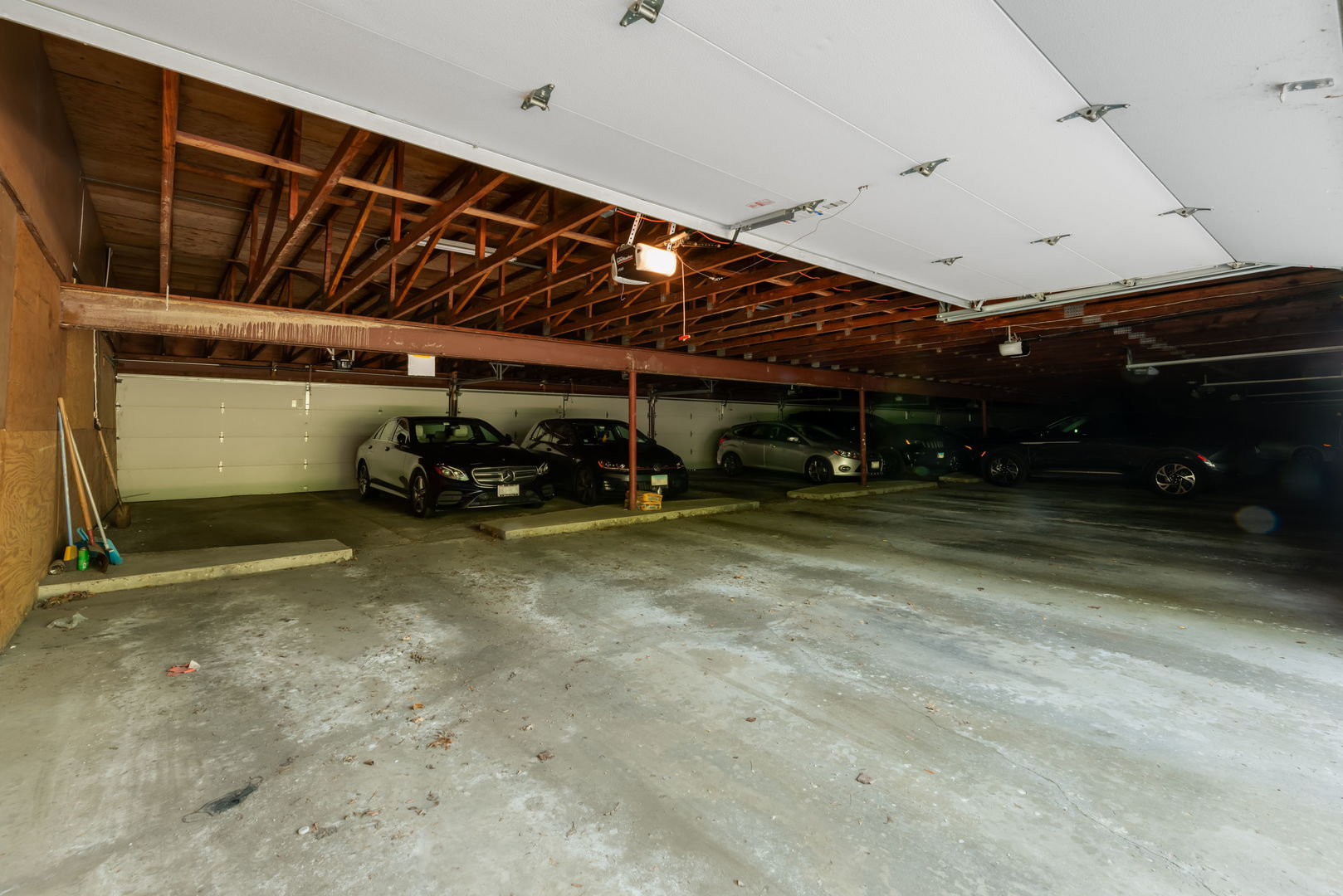4133 Saratoga Avenue, Unit B220 Downers Grove, IL 60515 - Photo 14 of 18 a view of car garage
