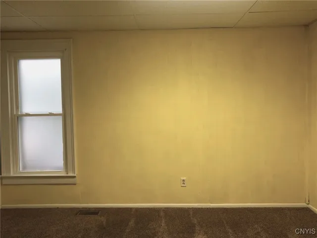 $138,500 | 110 Spring Lane, Syracuse, NY 13208