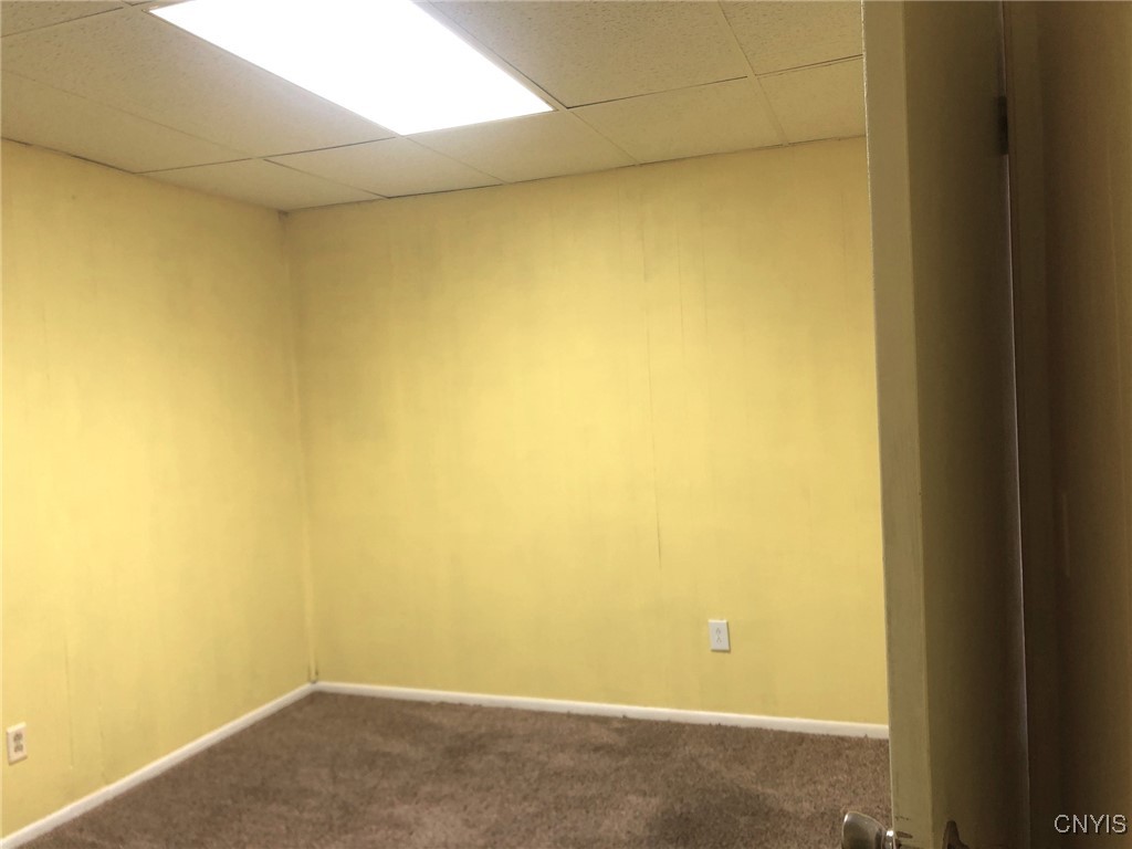 110 Spring Lane Syracuse, NY 13208 - Photo 14 of 40 1st Floor Bedroom