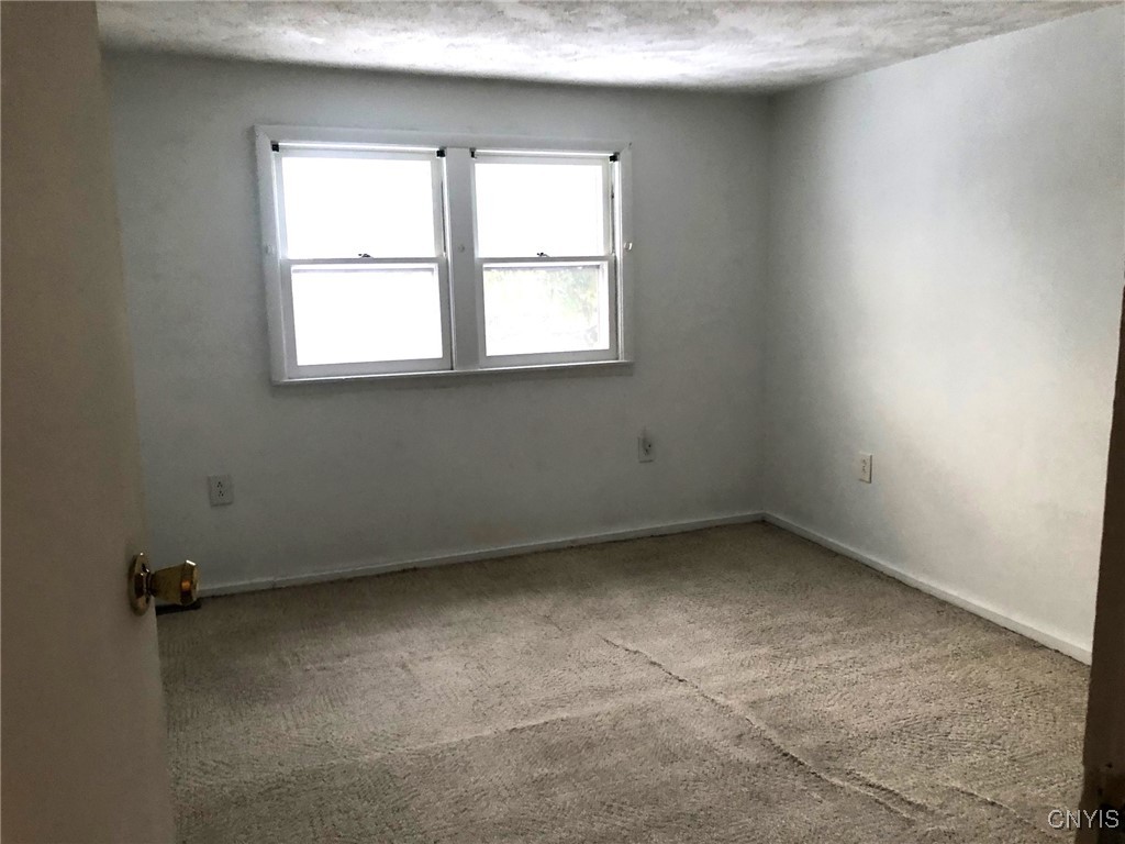 110 Spring Lane Syracuse, NY 13208 - Photo 27 of 40 2nd Floor Bdrm 2