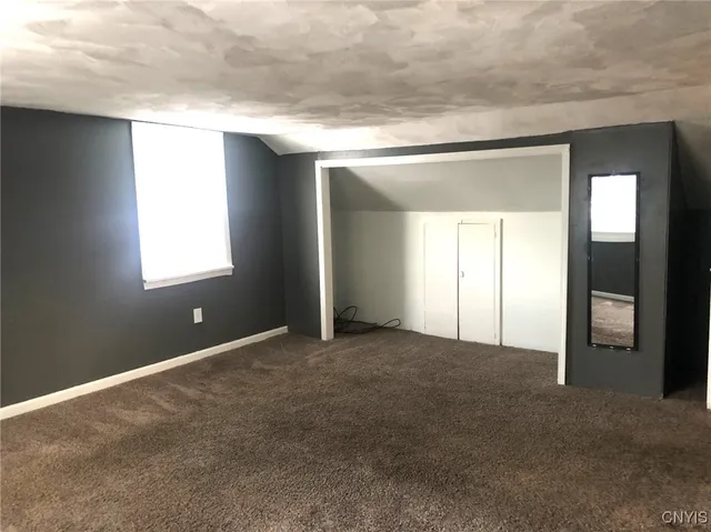 $138,500 | 110 Spring Lane, Syracuse, NY 13208