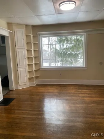 $138,500 | 110 Spring Lane, Syracuse, NY 13208