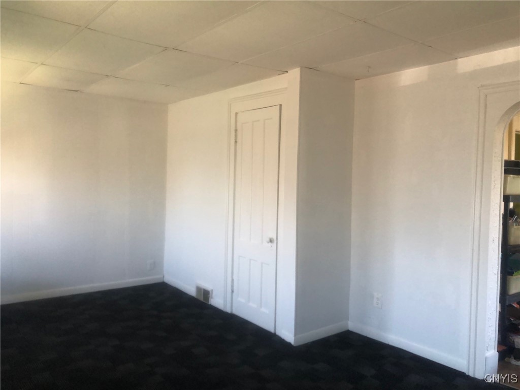 110 Spring Lane Syracuse, NY 13208 - Photo 10 of 40 Living Rm