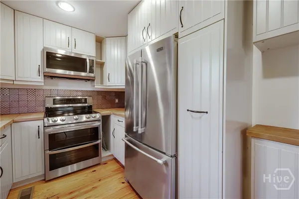 $3,500 | 145 Hendrix Avenue, Athens, GA 30601