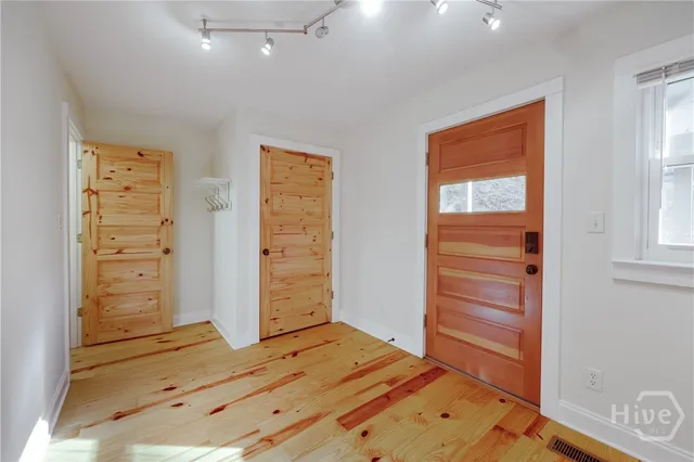 $3,500 | 145 Hendrix Avenue, Athens, GA 30601