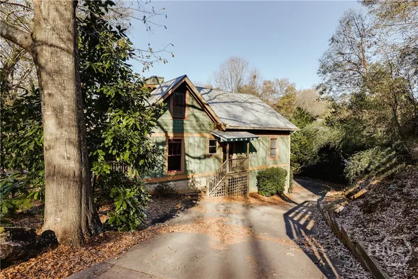 $3,500 | 145 Hendrix Avenue, Athens, GA 30601