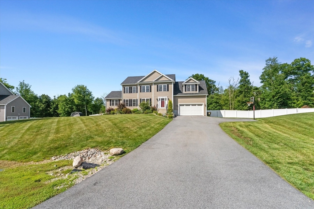 37 Turner Farm Road Uxbridge, MA 01569 - Photo 3 of 40 Gallery Image 3