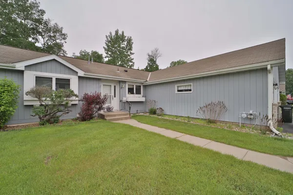 $215,000 | 2230 Spruce Drive, Brainerd, MN 56401