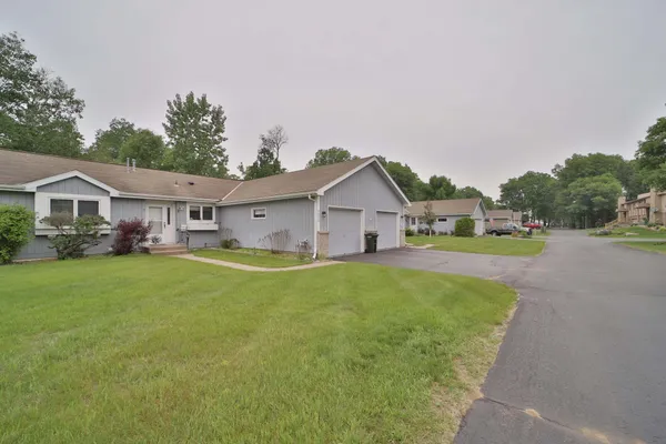 $215,000 | 2230 Spruce Drive, Brainerd, MN 56401