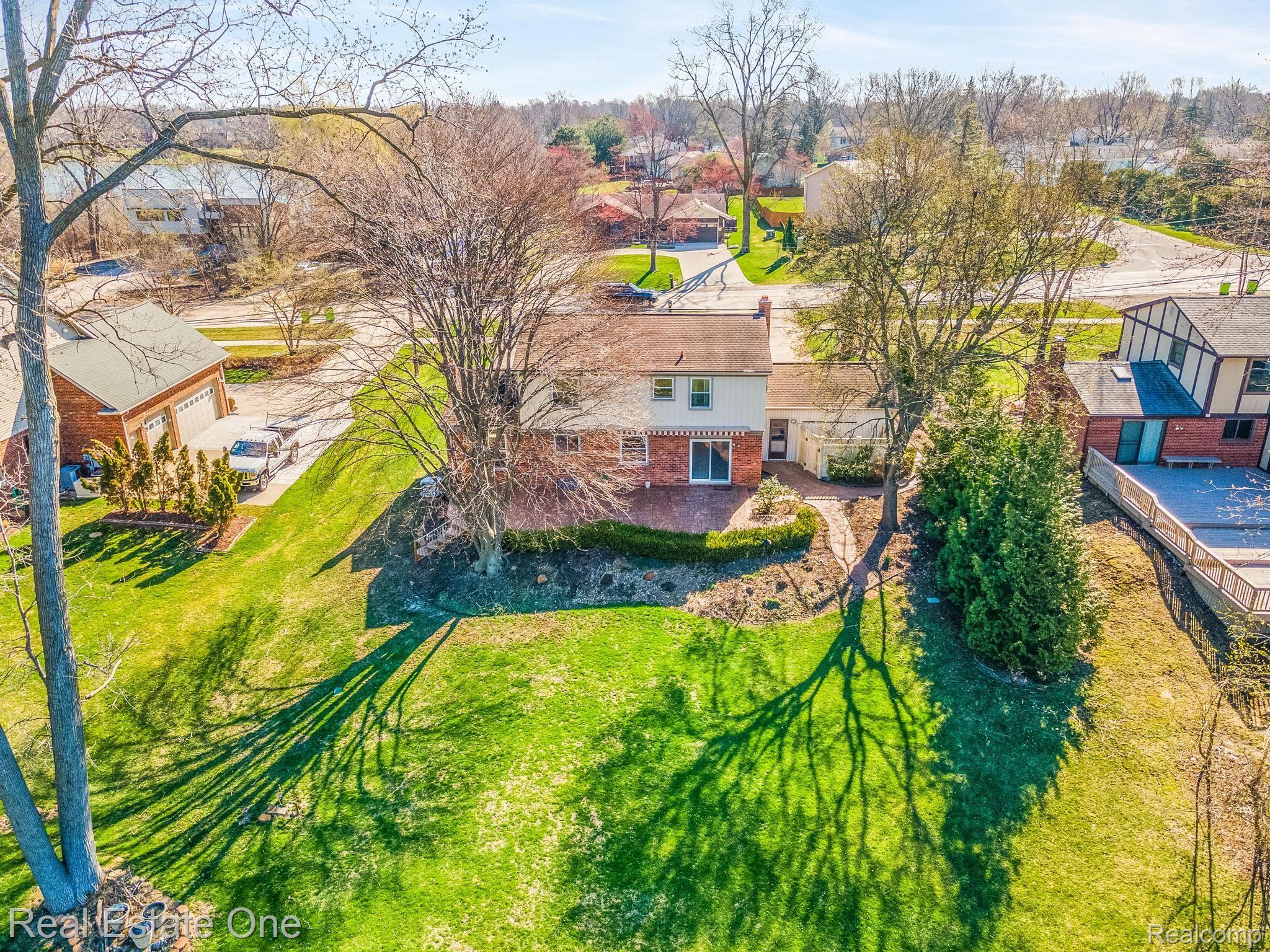 23125 Meadowbrook Road Novi, MI 48375 - Photo 6 of 49 Gallery Image 6