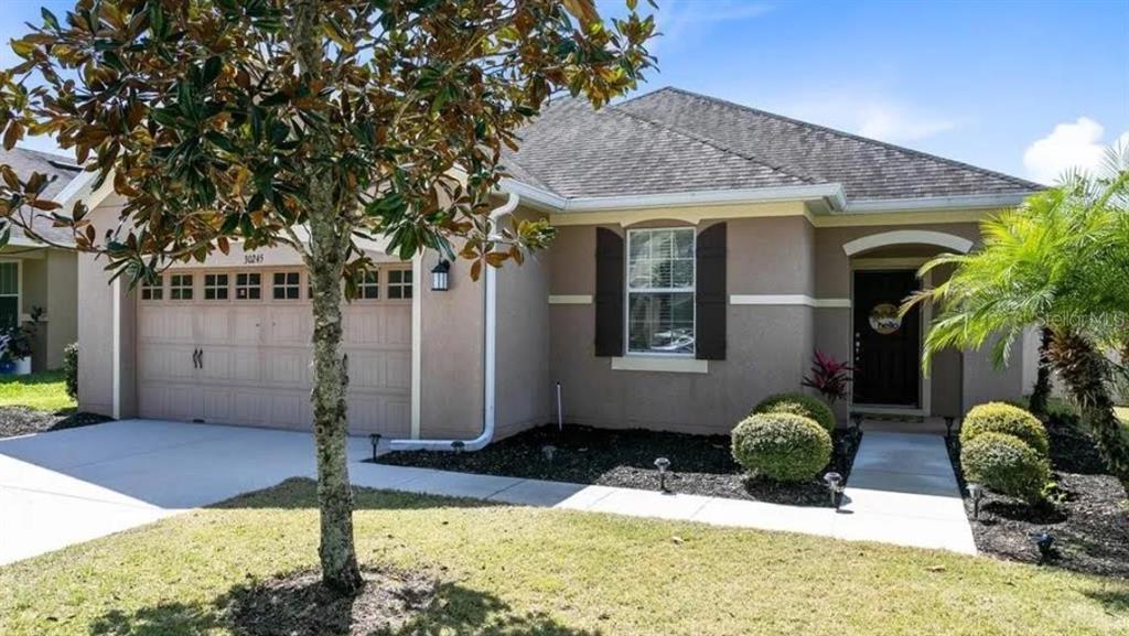 a view of outdoor space yard and patio