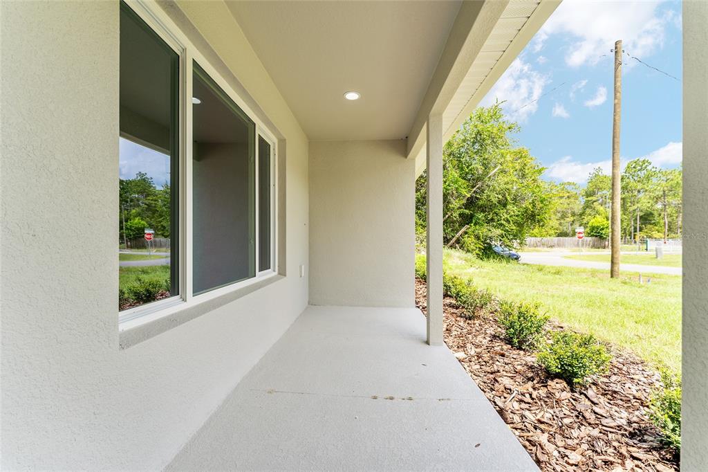 319 Fisher Road Ocklawaha, FL 32179 - Photo 6 of 48 a view of a garden