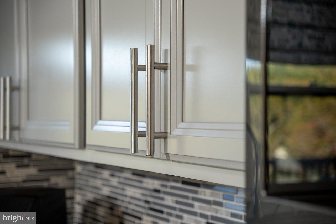 212 Whitacre Road Gore, VA 22637 - Photo 26 of 100 a view of front door