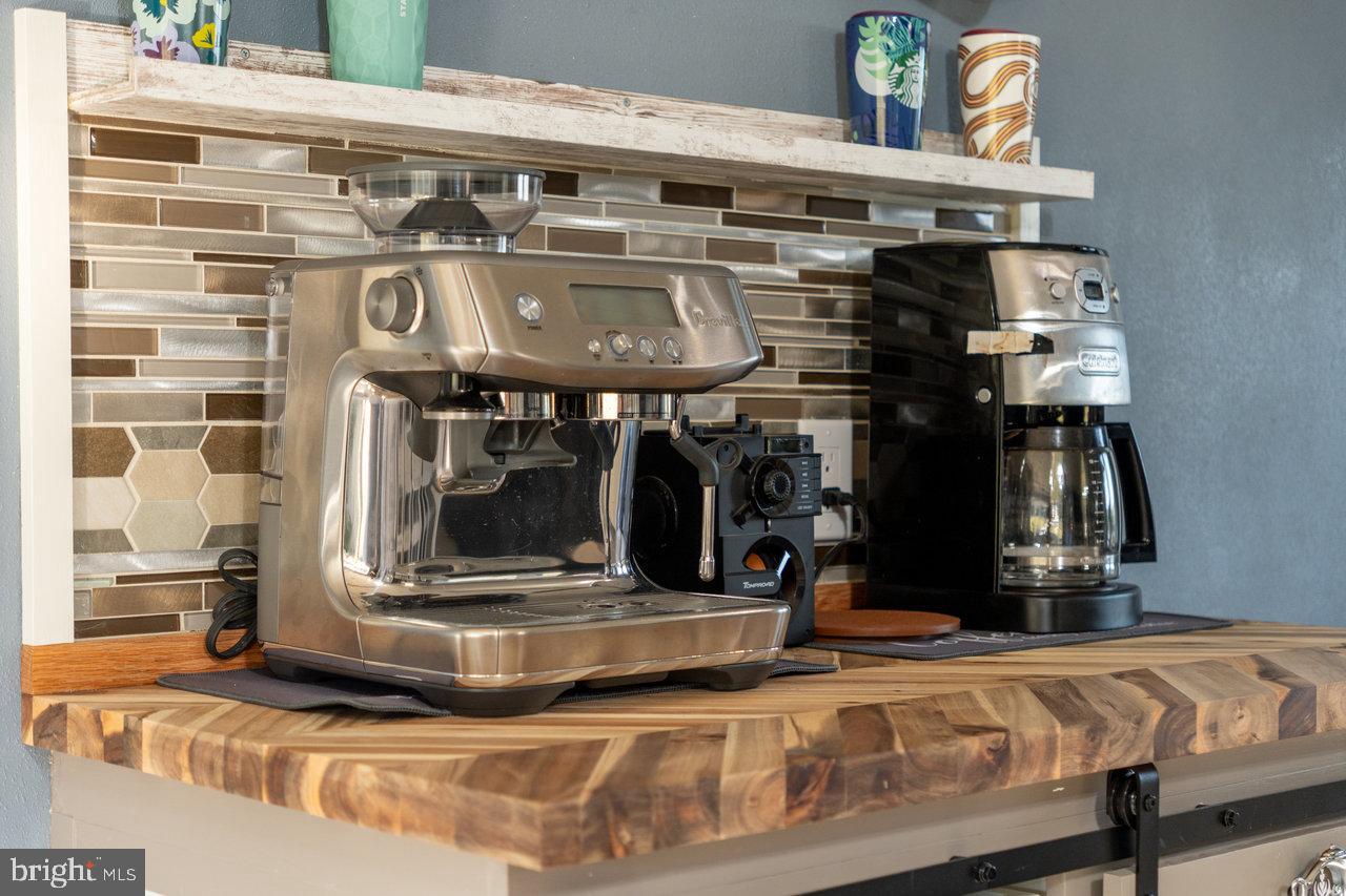 212 Whitacre Road Gore, VA 22637 - Photo 31 of 100 Sleek coffee station with modern appliances.