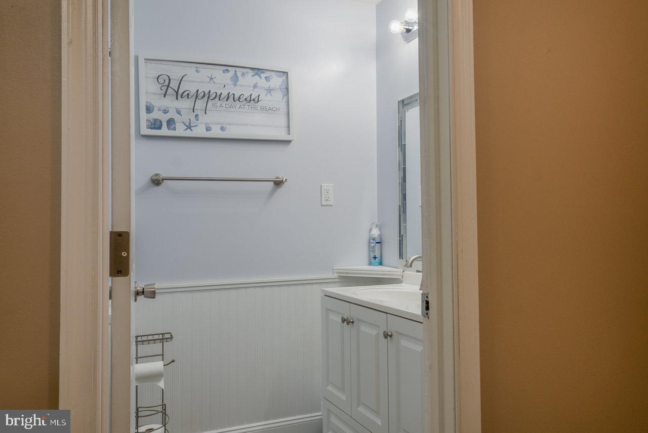 212 Whitacre Road Gore, VA 22637 - Photo 50 of 100 Charming bathroom with serene decor.