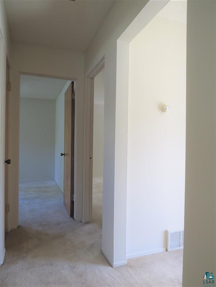 2109 Hutchinson Road Duluth, MN 55811 - Photo 13 of 32 Gallery Image 13